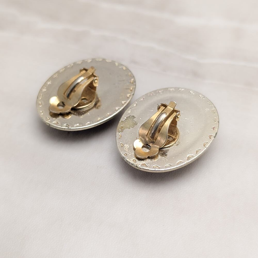 Vintage Clip On Earrings Very Large Gold Tone & Brown Oval Statement Glam - Picture 8 of 8